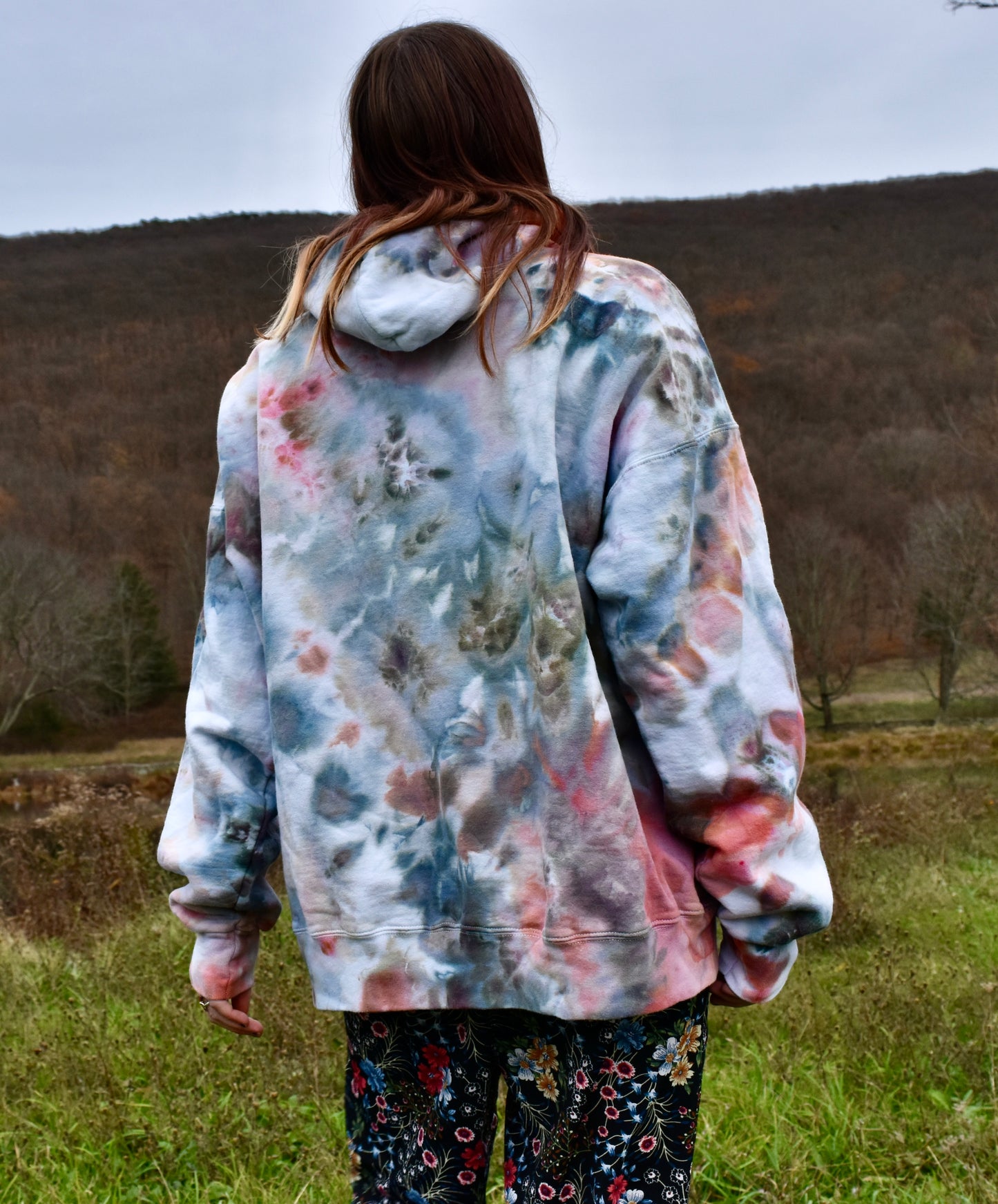 Peach Wolf Hoodie XL